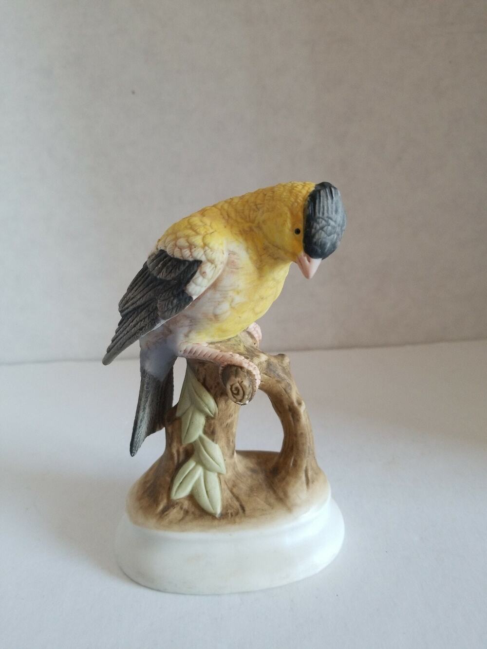 Vtg. Lefton China Gold Finch Bird on Branch Porcelain Figurine Kw395 Japan